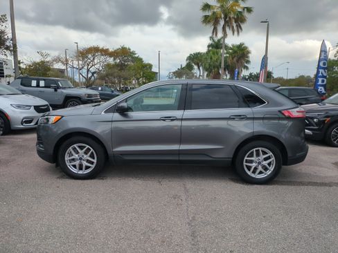 Used 2022 Ford Edge SEL image 8