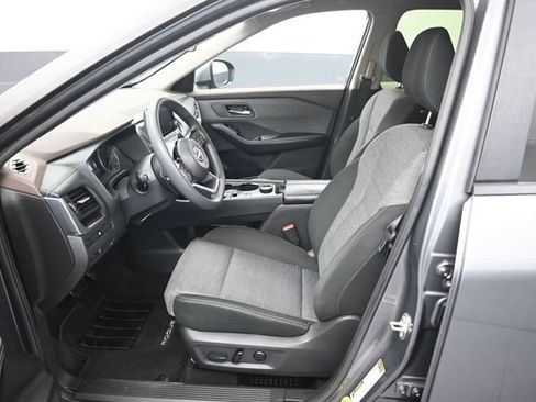 Used 2023 Nissan Rogue SV AWD/4WD image 9