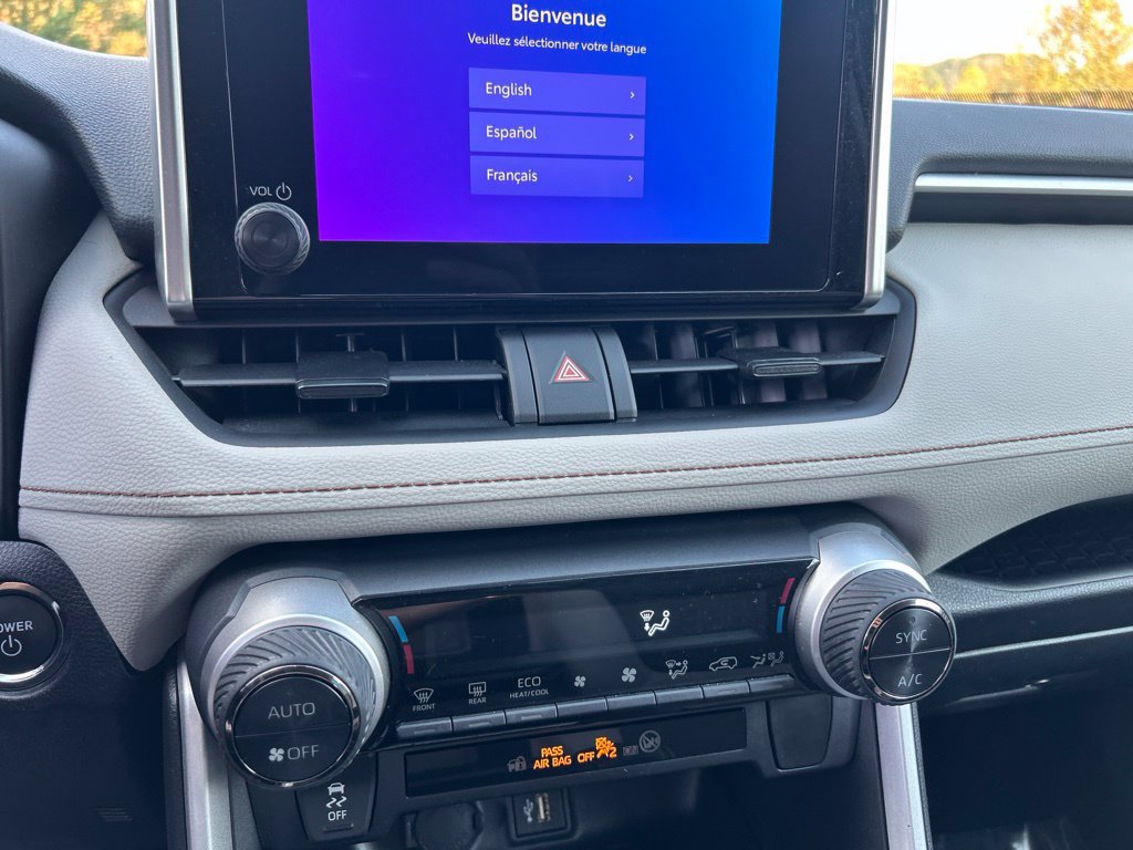 Certified 2025 Toyota RAV4 XLE AWD/4WD image 18