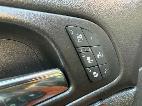 Used 2013 GMC Sierra 2500 SLT w/ SLT Convenience Package image 34