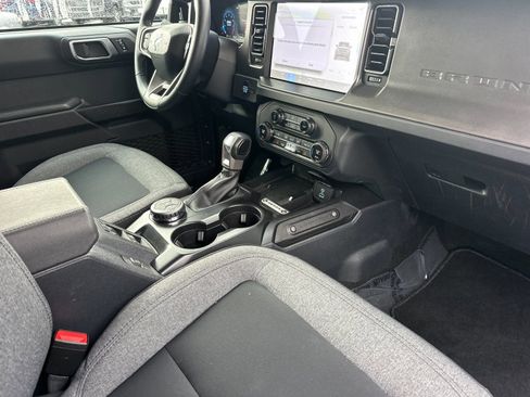 Used 2025 Ford Bronco Big Bend image 16