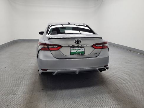 Used 2021 Toyota Camry SE image 6