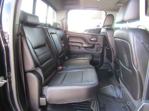 Used 2015 GMC Sierra 2500 Denali w/ Duramax Plus Package AWD/4WD image 13