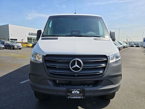 New 2025 Mercedes-Benz Sprinter 2500 image 10