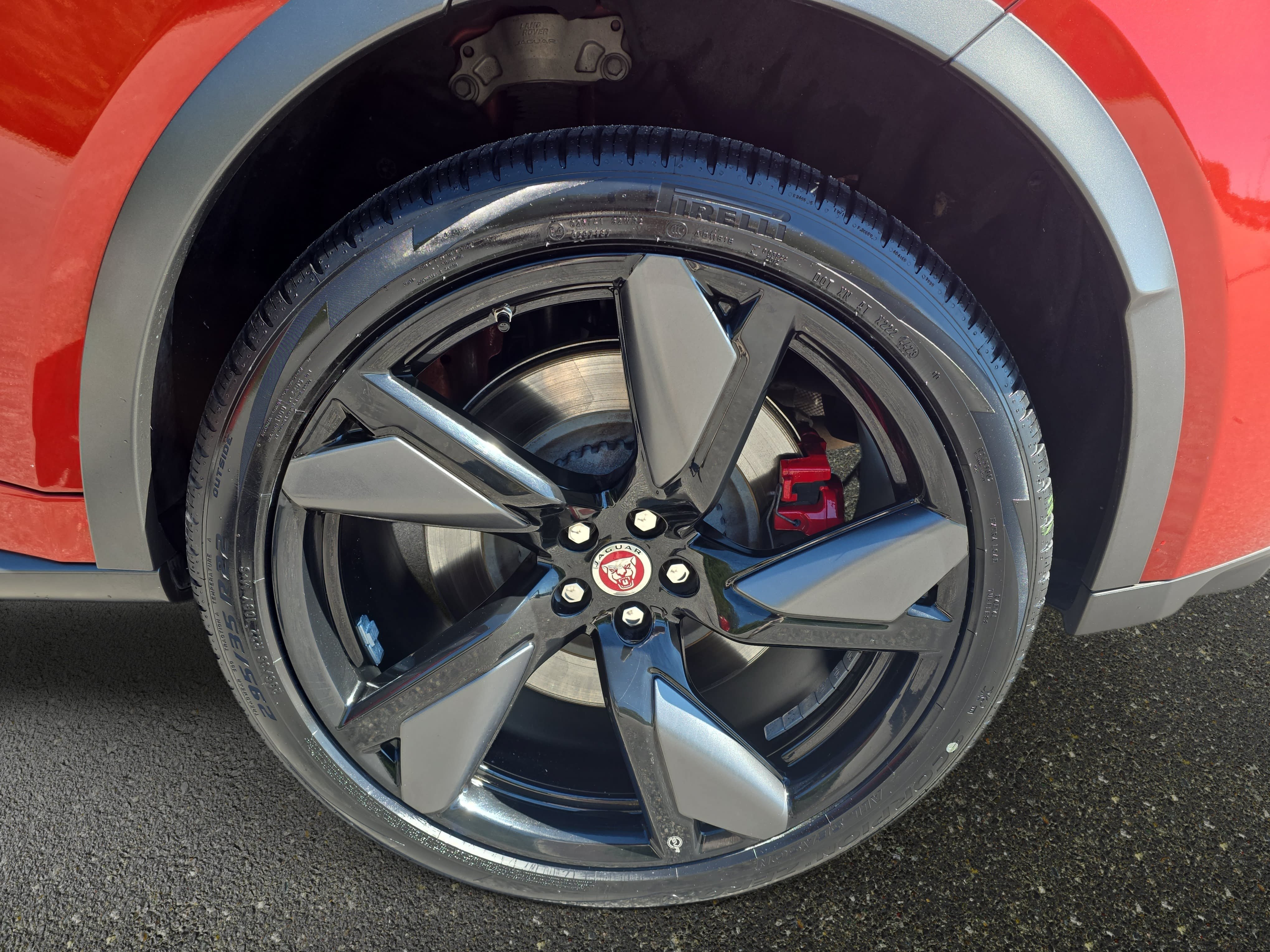 Certified 2021 Jaguar F-PACE SVR AWD/4WD image 34