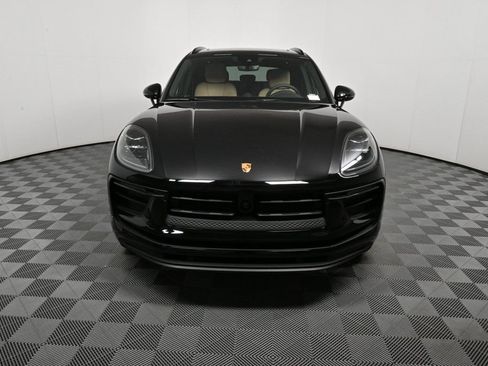 Certified 2025 Porsche Macan image 35
