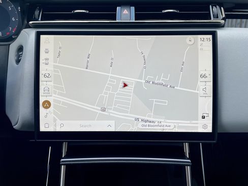 Certified 2026 Land Rover Range Rover Velar Dynamic SE AWD/4WD image 27