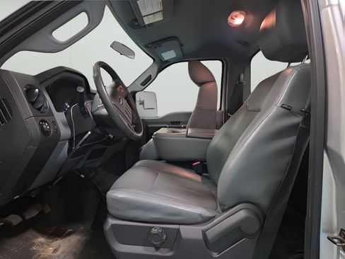 Used 2015 Ford F250 XL w/ Power Equipment Group AWD/4WD image 9
