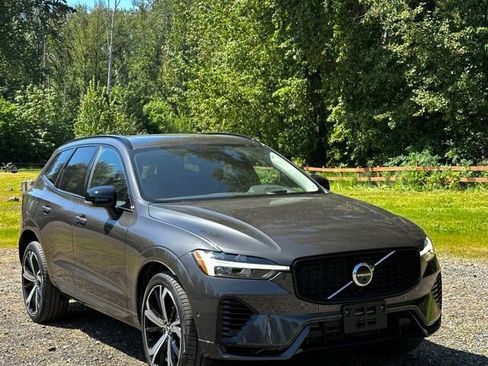 Used 2024 Volvo XC60 T8 Ultimate w/ Protection Package Premier AWD/4WD image 2