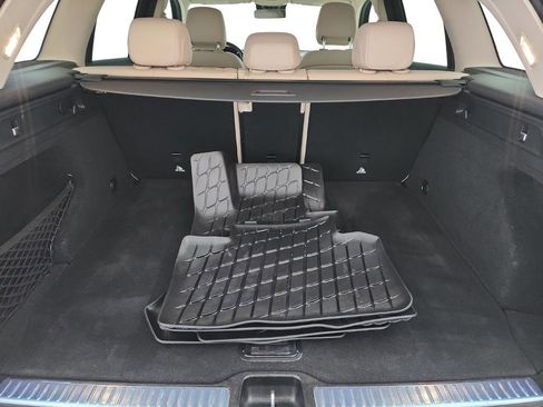 Used 2022 Mercedes-Benz GLC 300 4MATIC image 29