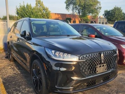 Used 2026 Lincoln Aviator Reserve w/ Jet Appearance Package AWD/4WD image 9