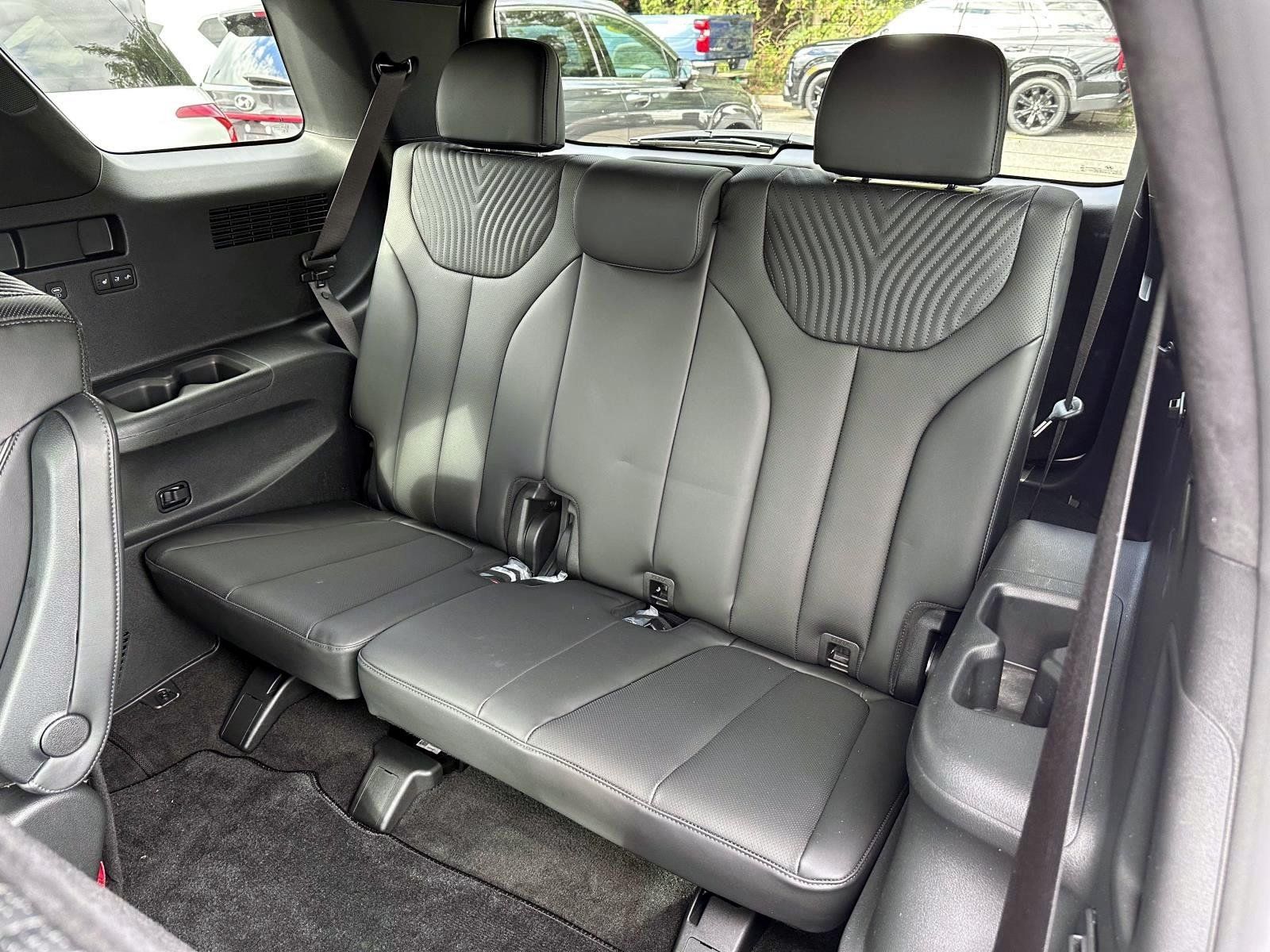 Used 2024 Hyundai Palisade Calligraphy AWD/4WD image 15