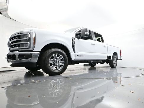 New 2026 Ford F250 Lariat RWD image 31