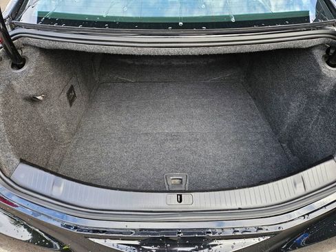 Used 2016 Cadillac XTS Luxury image 9