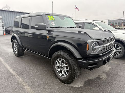 Used 2024 Ford Bronco Badlands AWD/4WD image 32