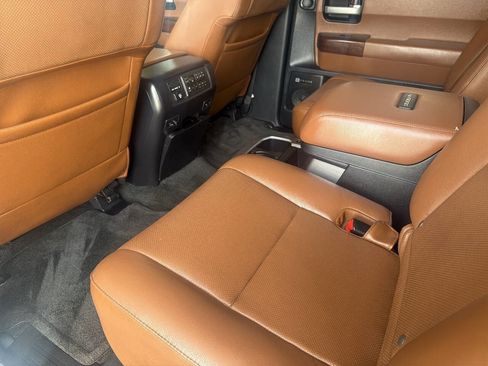 Used 2015 Toyota Sequoia Platinum AWD/4WD image 19