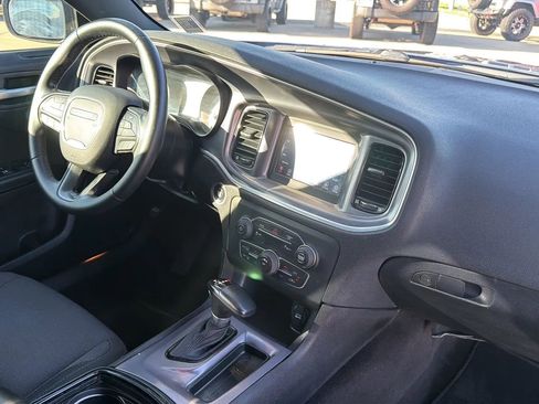 Used 2019 Dodge Charger SXT w/ Blacktop Package image 69