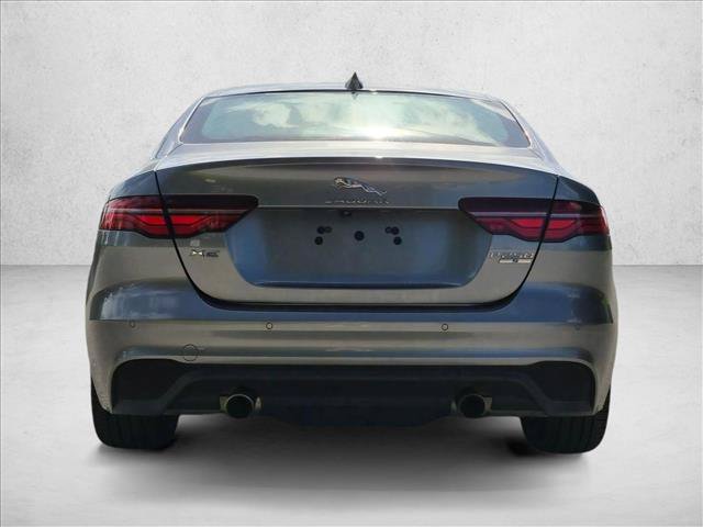 Used 2020 Jaguar XE S RWD image 6