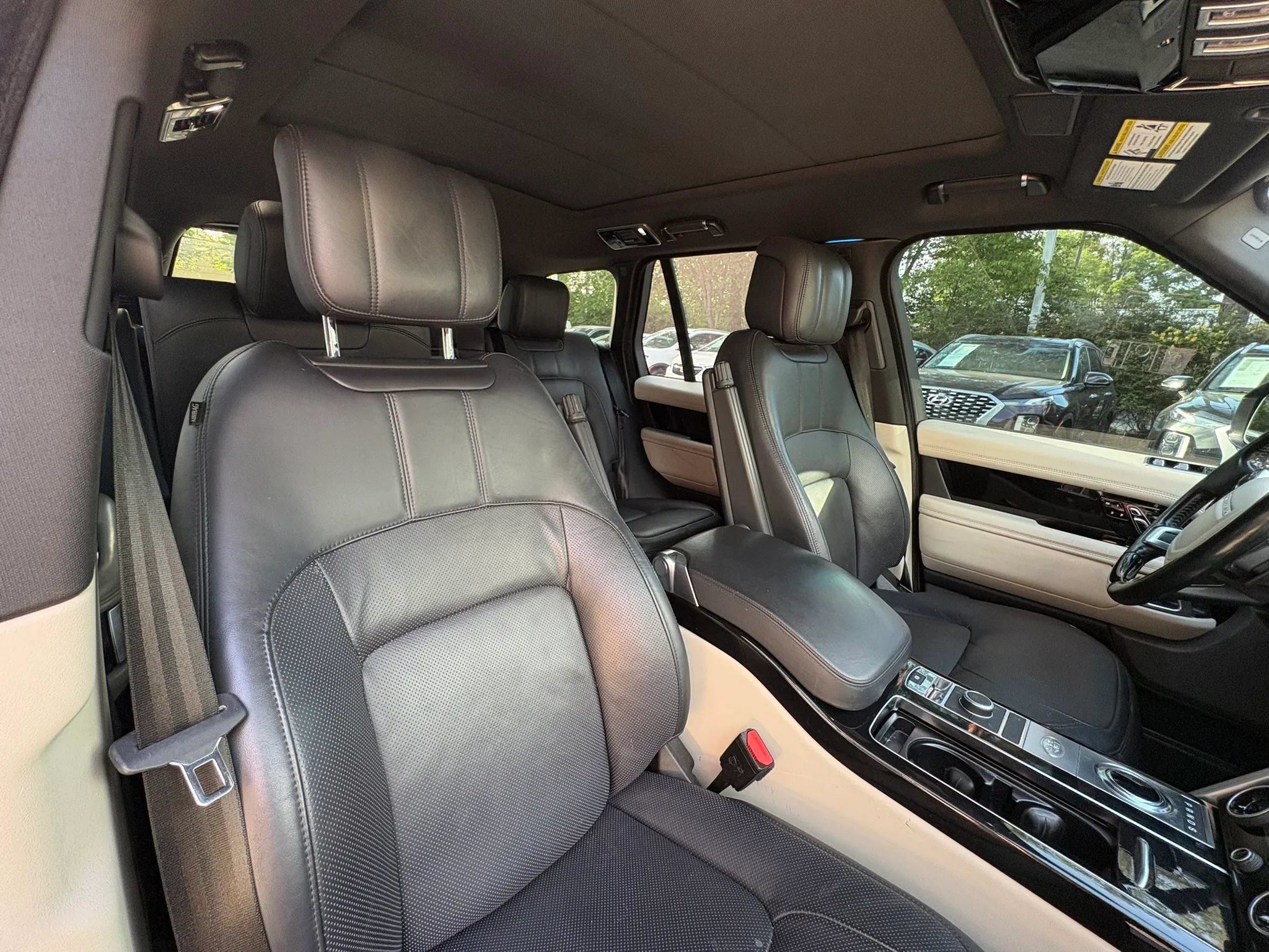 Used 2020 Land Rover Range Rover HSE AWD/4WD image 7