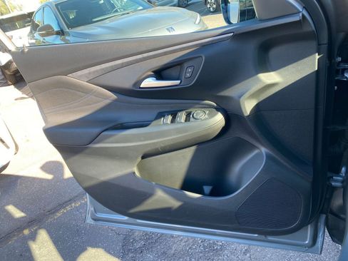 Used 2025 Buick Envista Sport Touring image 20