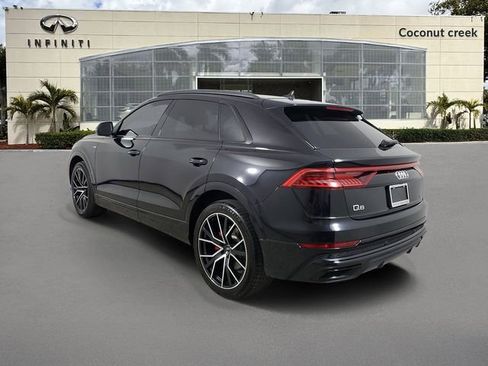 Used 2019 Audi Q8 Prestige w/ Luxury Package AWD/4WD image 4