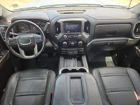 Used 2022 GMC Sierra 3500 Denali AWD/4WD image 9
