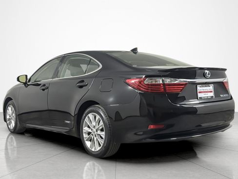 Used 2015 Lexus ES 300h w/ Navigation System Package FWD image 3