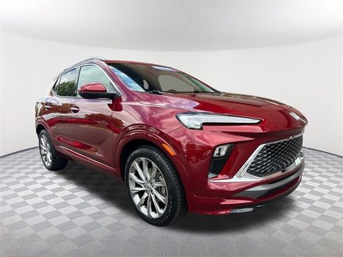 Used 2024 Buick Encore GX Avenir image 3