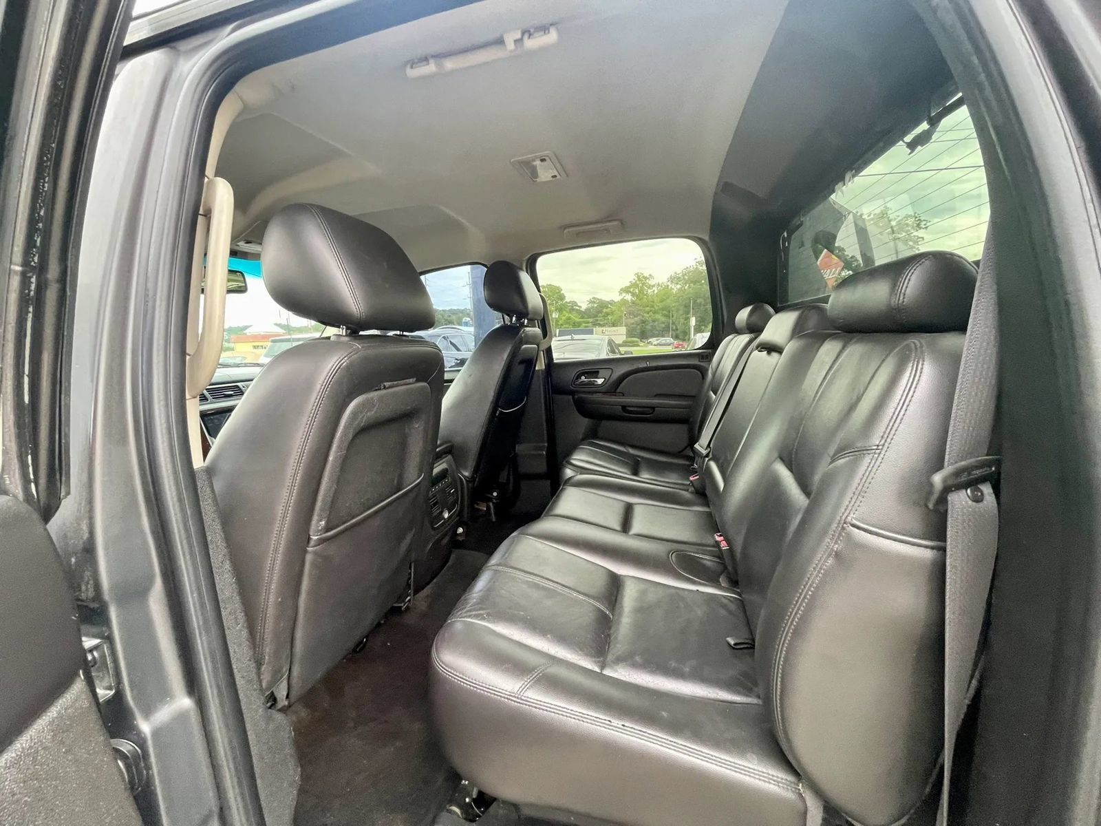 Used 2011 Chevrolet Avalanche LT w/ Texas Edition RWD image 7