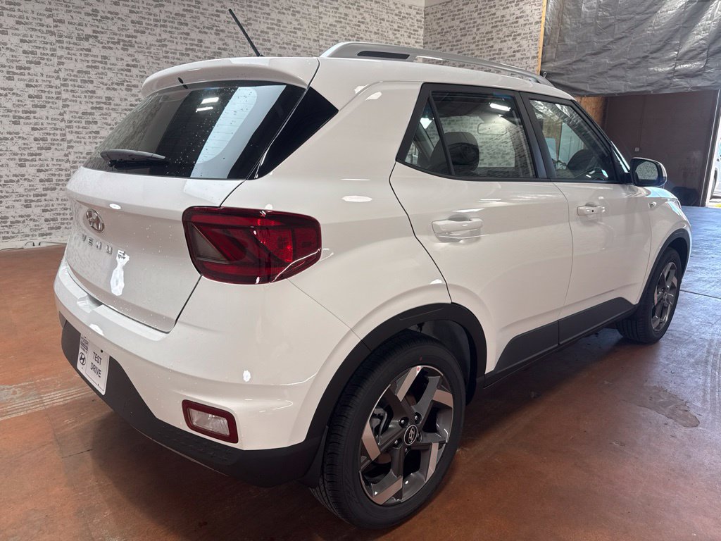 New 2026 Hyundai Venue SEL FWD image 7