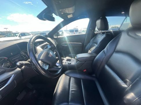 Used 2023 Cadillac XT4 Premium Luxury FWD image 9