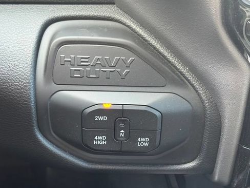 New 2026 RAM 2500 Laramie AWD/4WD image 24