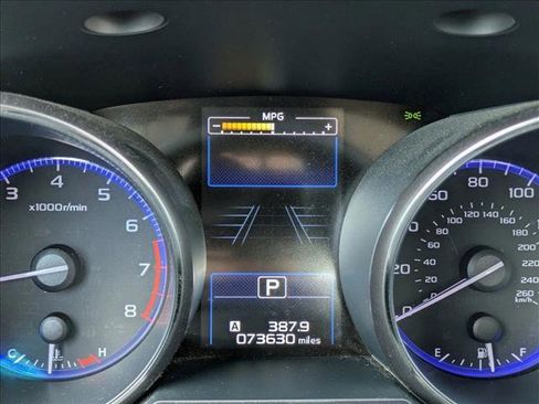 Used 2016 Subaru Legacy 3.6R Limited AWD/4WD image 10