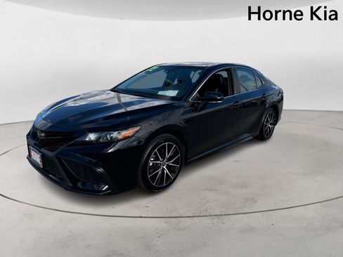 Used 2022 Toyota Camry SE image 7