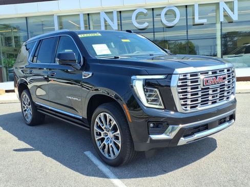 Used 2025 GMC Yukon Denali w/ Denali Reserve Package AWD/4WD image 1
