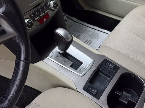 Used 2013 Subaru Outback 2.5i Premium w/ All-Weather Pkg image 13