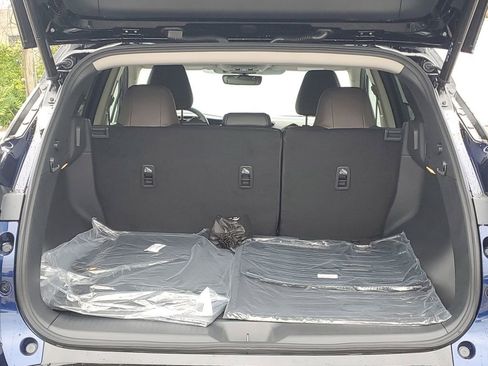 New 2025 Nissan Murano Platinum image 8