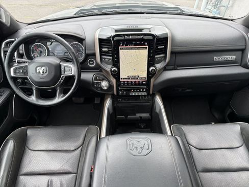 Used 2019 RAM 1500 Laramie AWD/4WD image 3
