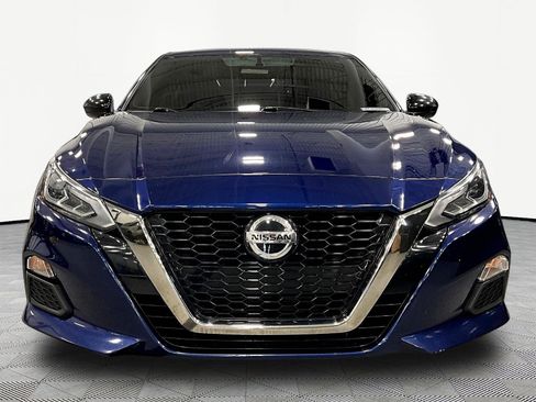 Used 2019 Nissan Altima 2.5 SR FWD image 2