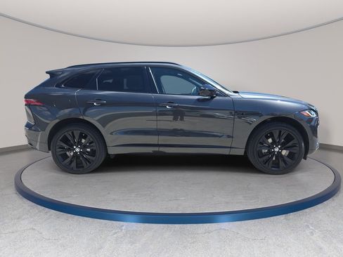 Used 2025 Jaguar F-PACE R-Dynamic S AWD/4WD image 4
