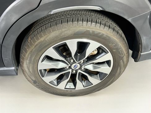 Used 2023 Subaru Outback Touring AWD/4WD image 32