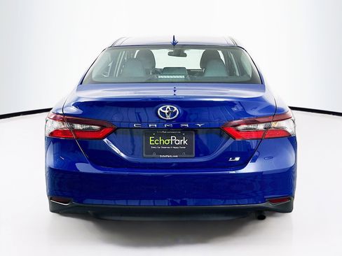 Used 2023 Toyota Camry LE image 7