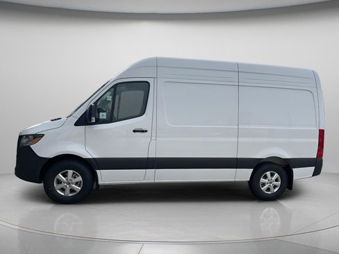 Certified 2024 Mercedes-Benz Sprinter 2500 image 2
