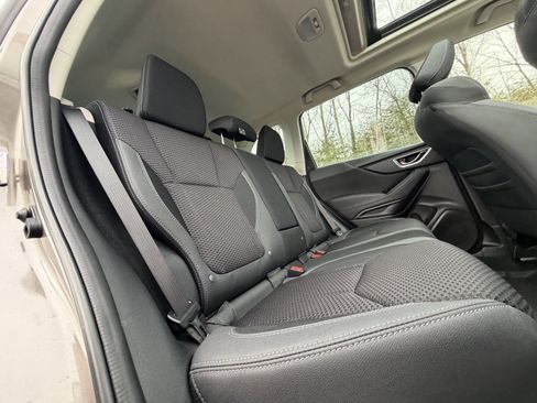 Used 2023 Subaru Forester Premium image 30