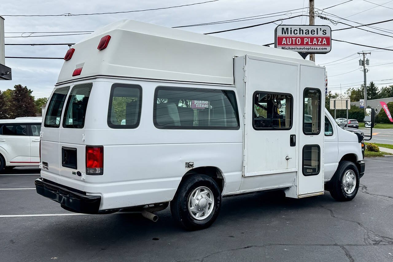 Used 2014 Ford E-350 and Econoline 350 Extended Super Duty w/ Power Group RWD image 10