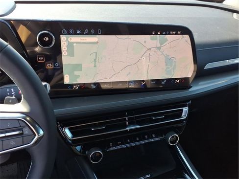 New 2026 Chevrolet Traverse LT w/ Driver Confidence Package image 9