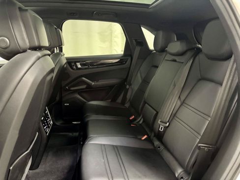 Used 2019 Porsche Cayenne E-Hybrid AWD/4WD image 20