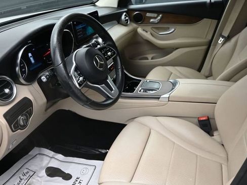 Used 2021 Mercedes-Benz GLC 300 image 17