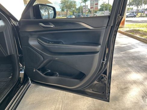 Used 2023 Jeep Grand Cherokee L Altitude image 23