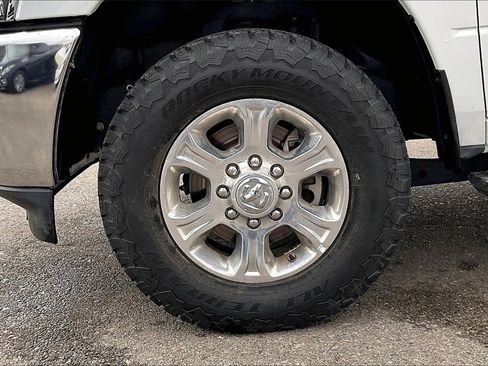 Used 2024 RAM 2500 Big Horn image 9